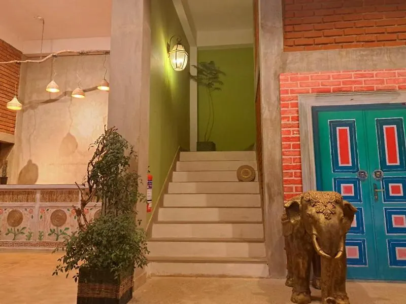 Ξενοδοχείο Earthbound Residence Κάντι