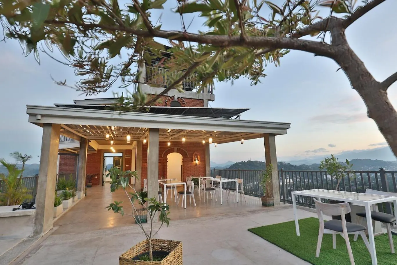 Ξενοδοχείο Earthbound Residence Κάντι Σρι Λάνκα