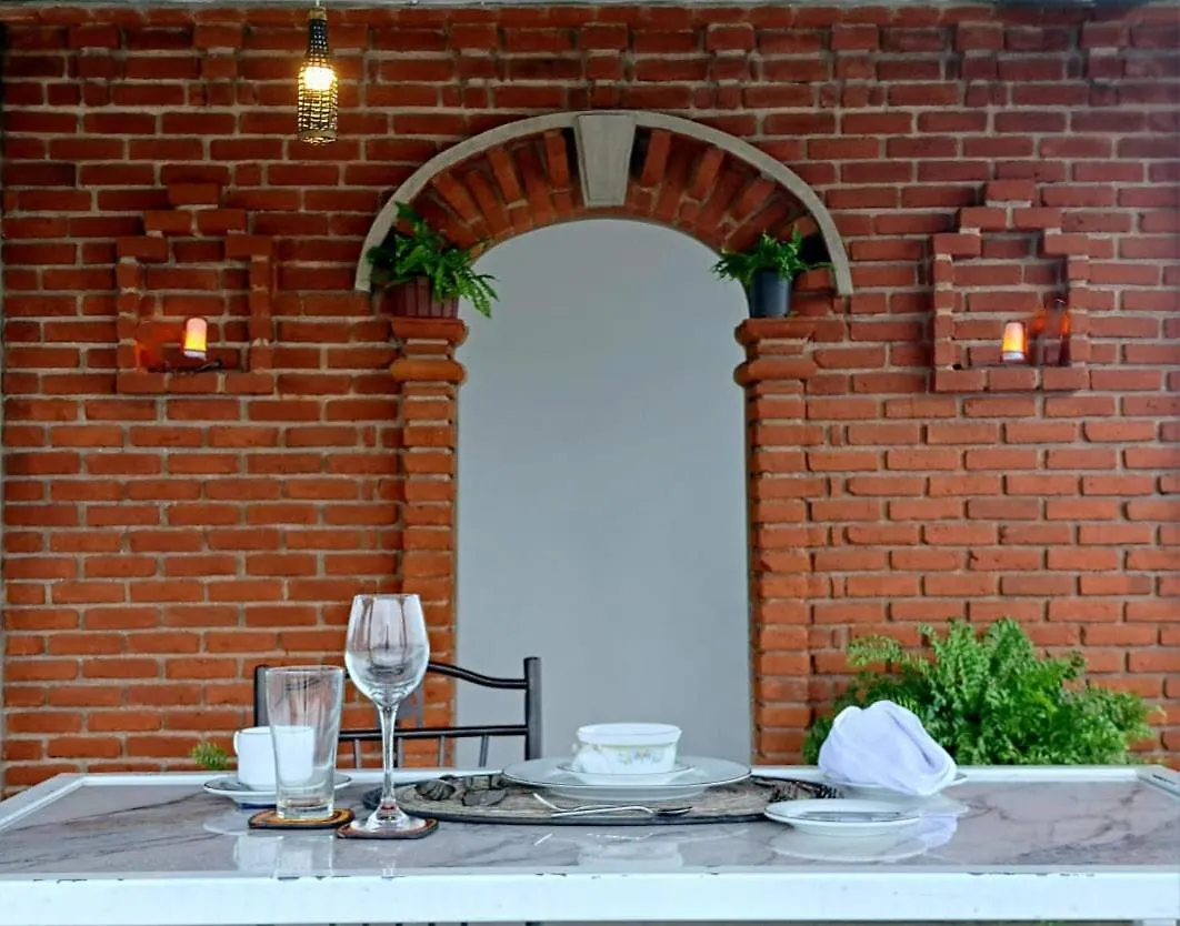 Earthbound Residence Κάντι Ξενοδοχείο